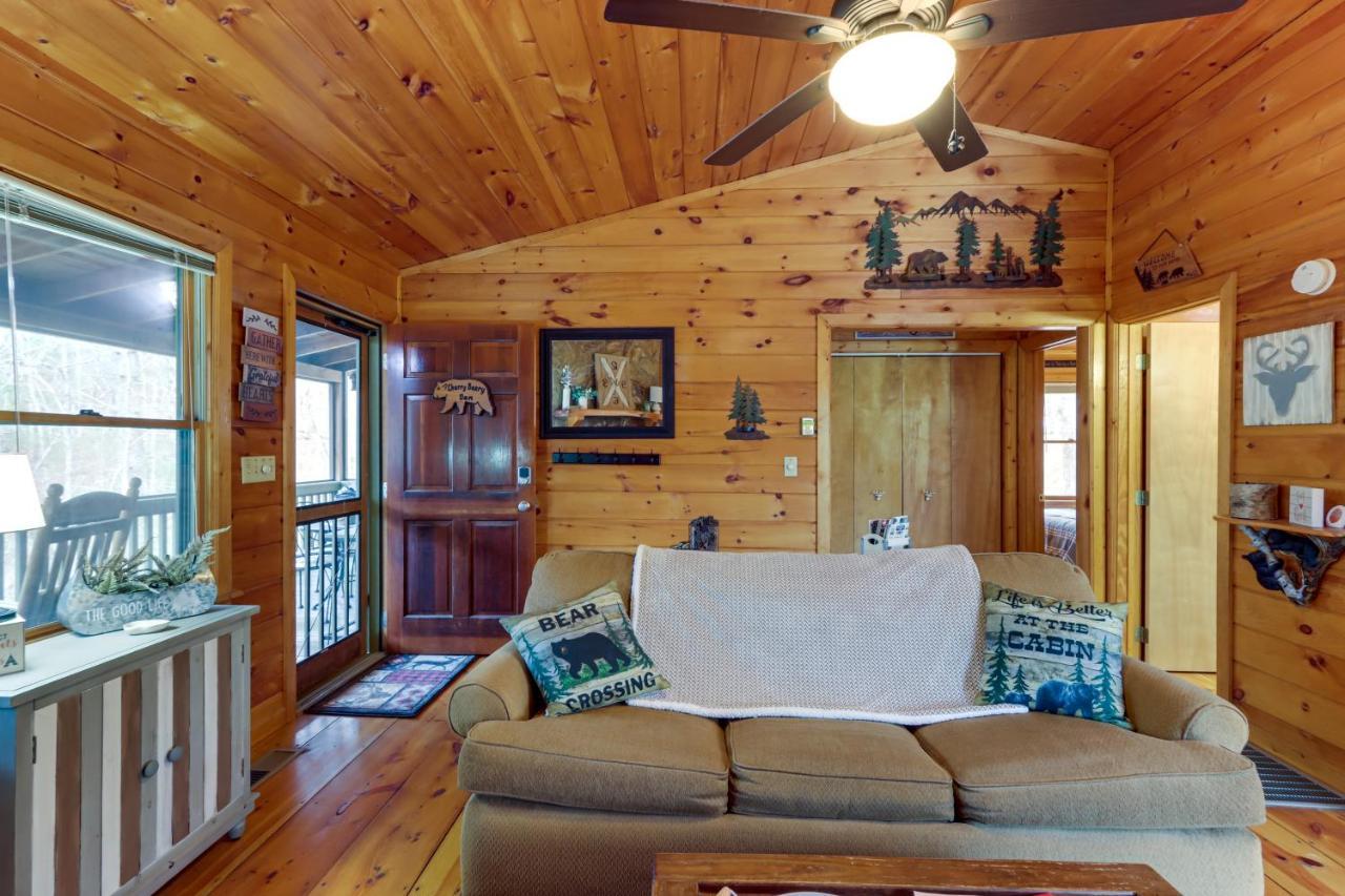 Blue Ridge Cozy Cabin In The Woods With Hot Tub! Bagian luar foto