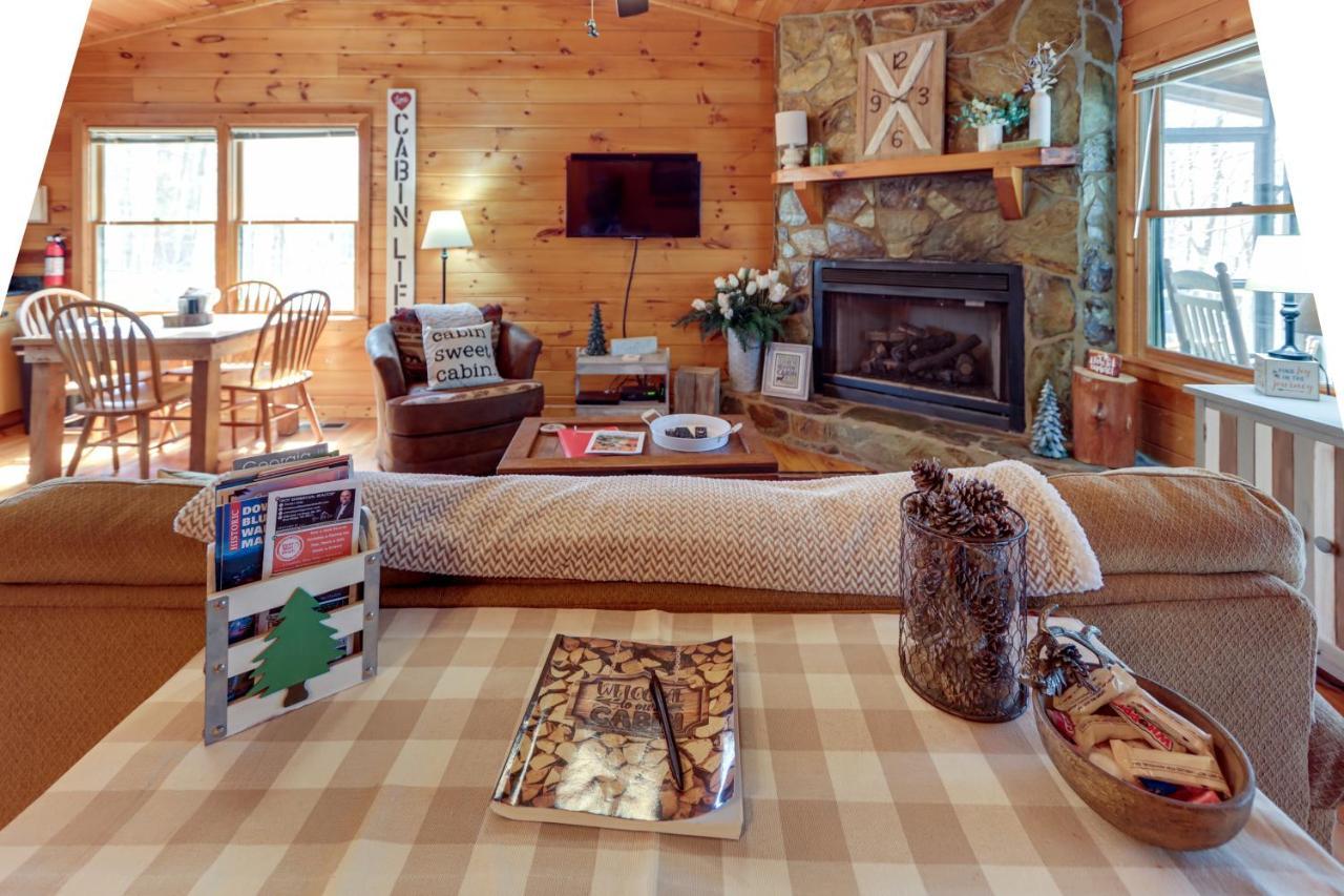 Blue Ridge Cozy Cabin In The Woods With Hot Tub! Bagian luar foto