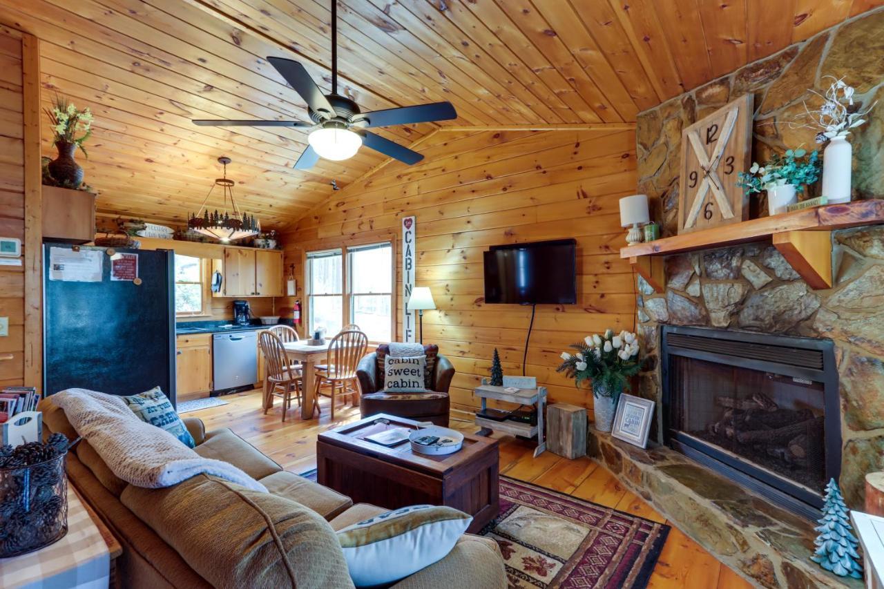 Blue Ridge Cozy Cabin In The Woods With Hot Tub! Bagian luar foto