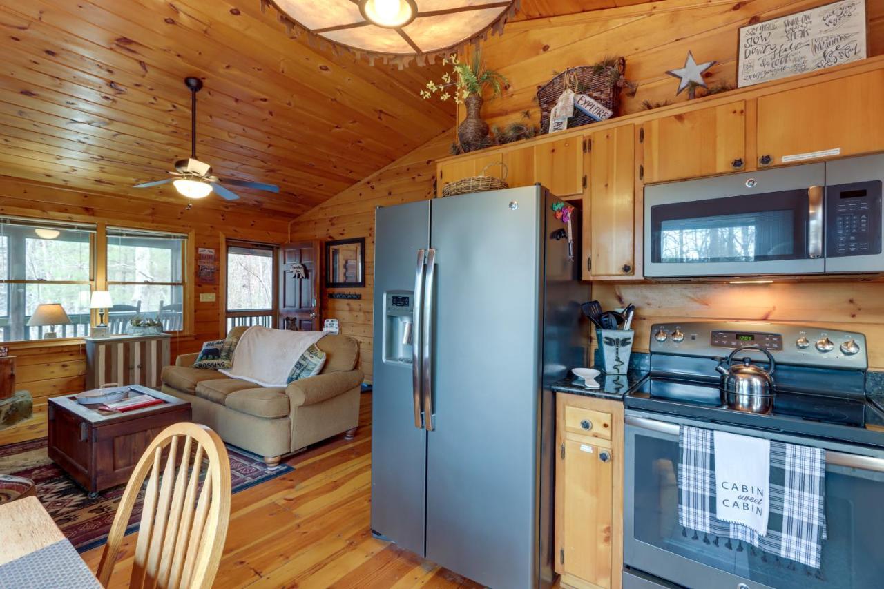 Blue Ridge Cozy Cabin In The Woods With Hot Tub! Bagian luar foto