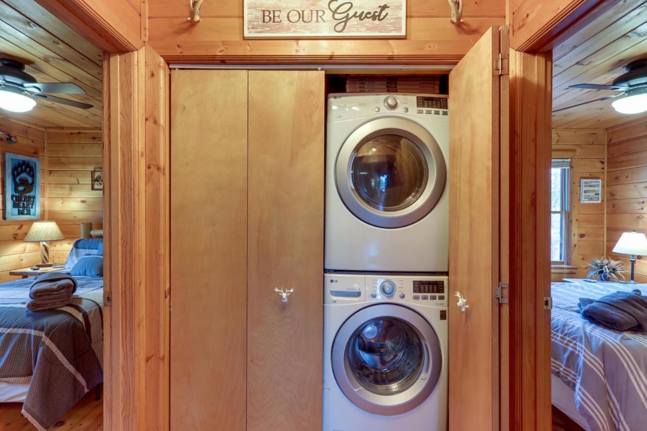 Blue Ridge Cozy Cabin In The Woods With Hot Tub! Bagian luar foto